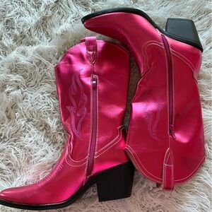 NWOT/B Pink Western Boots